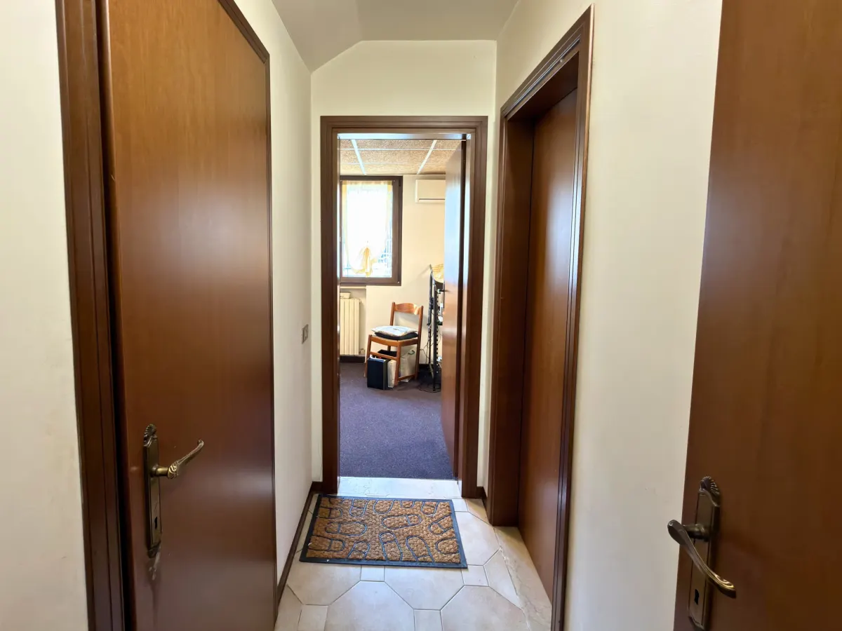 VILLA A SCHIERA CON 3 CAMERE DA LETTO · foto 15