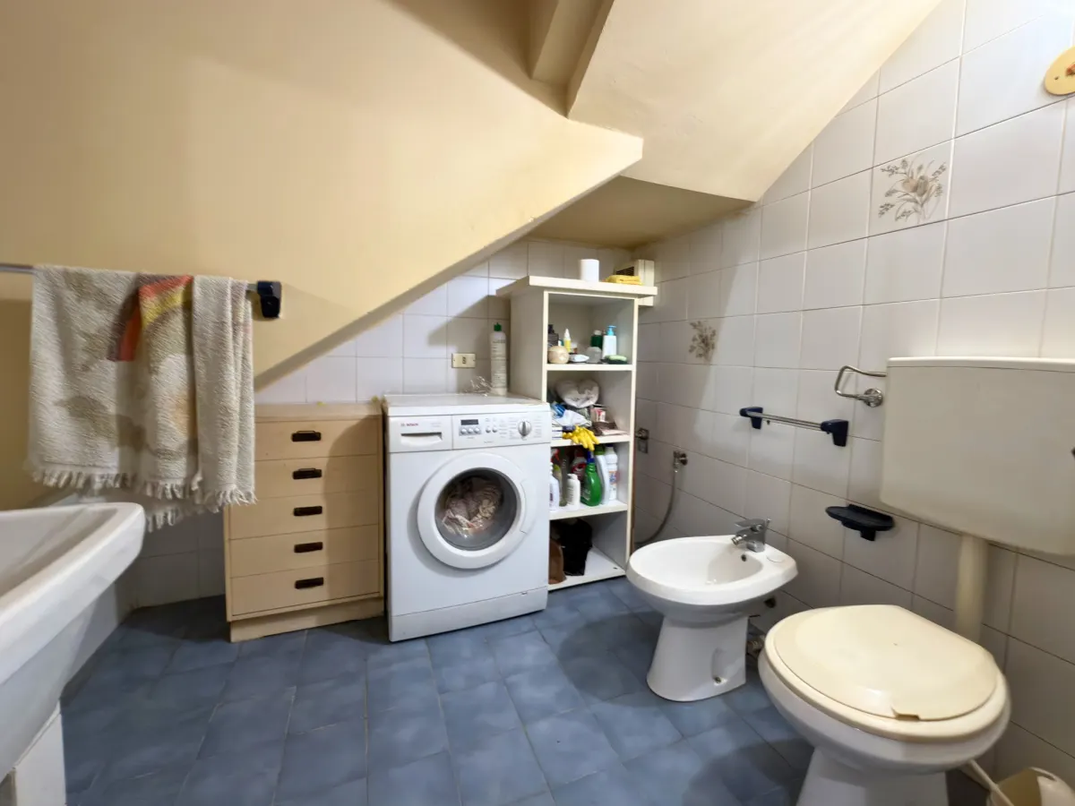 VILLA A SCHIERA CON 3 CAMERE DA LETTO · foto 17