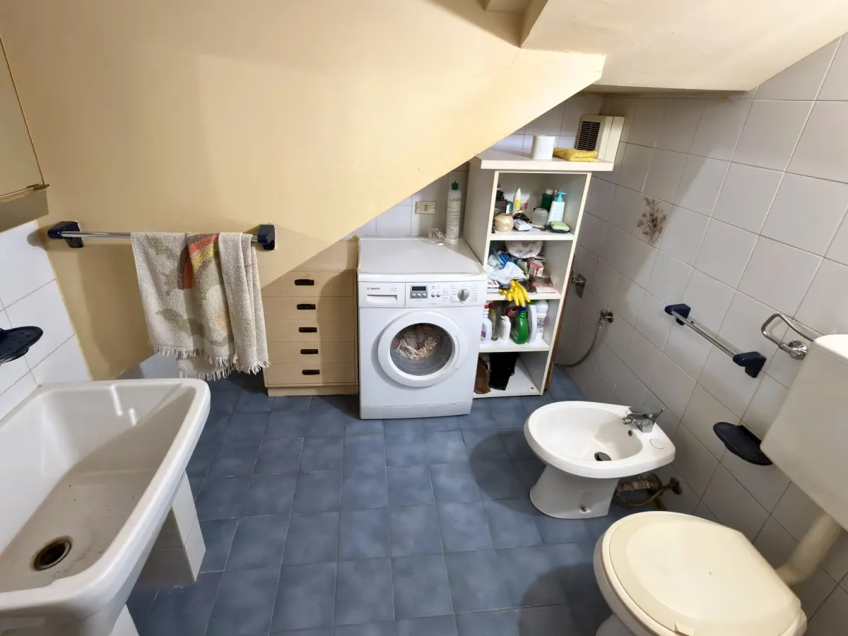 VILLA A SCHIERA CON 3 CAMERE DA LETTO · foto 18