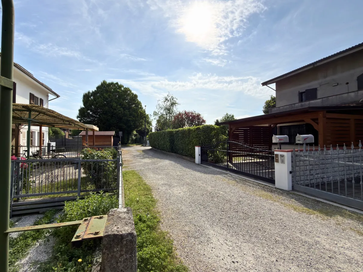 VILLA A SCHIERA CON 3 CAMERE DA LETTO · foto 29