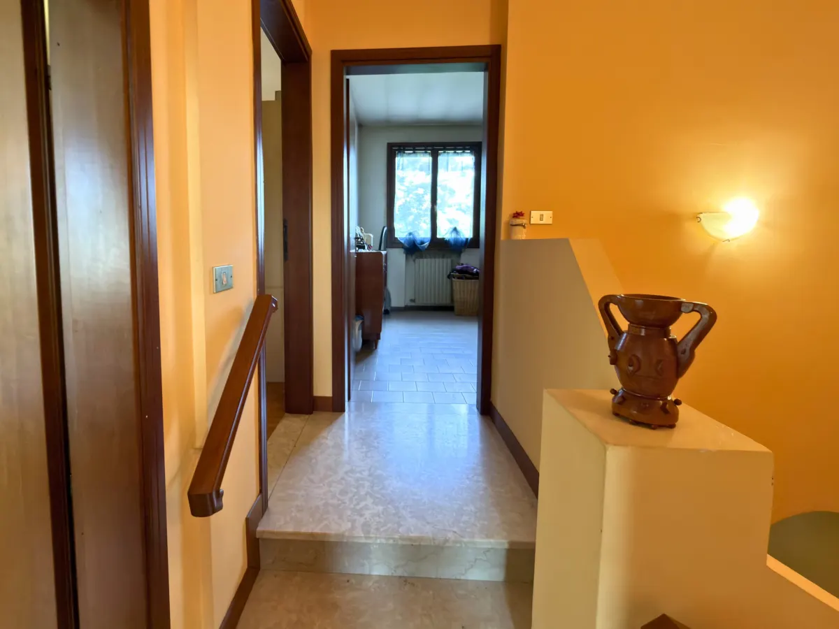 VILLA A SCHIERA CON 3 CAMERE DA LETTO · foto 31