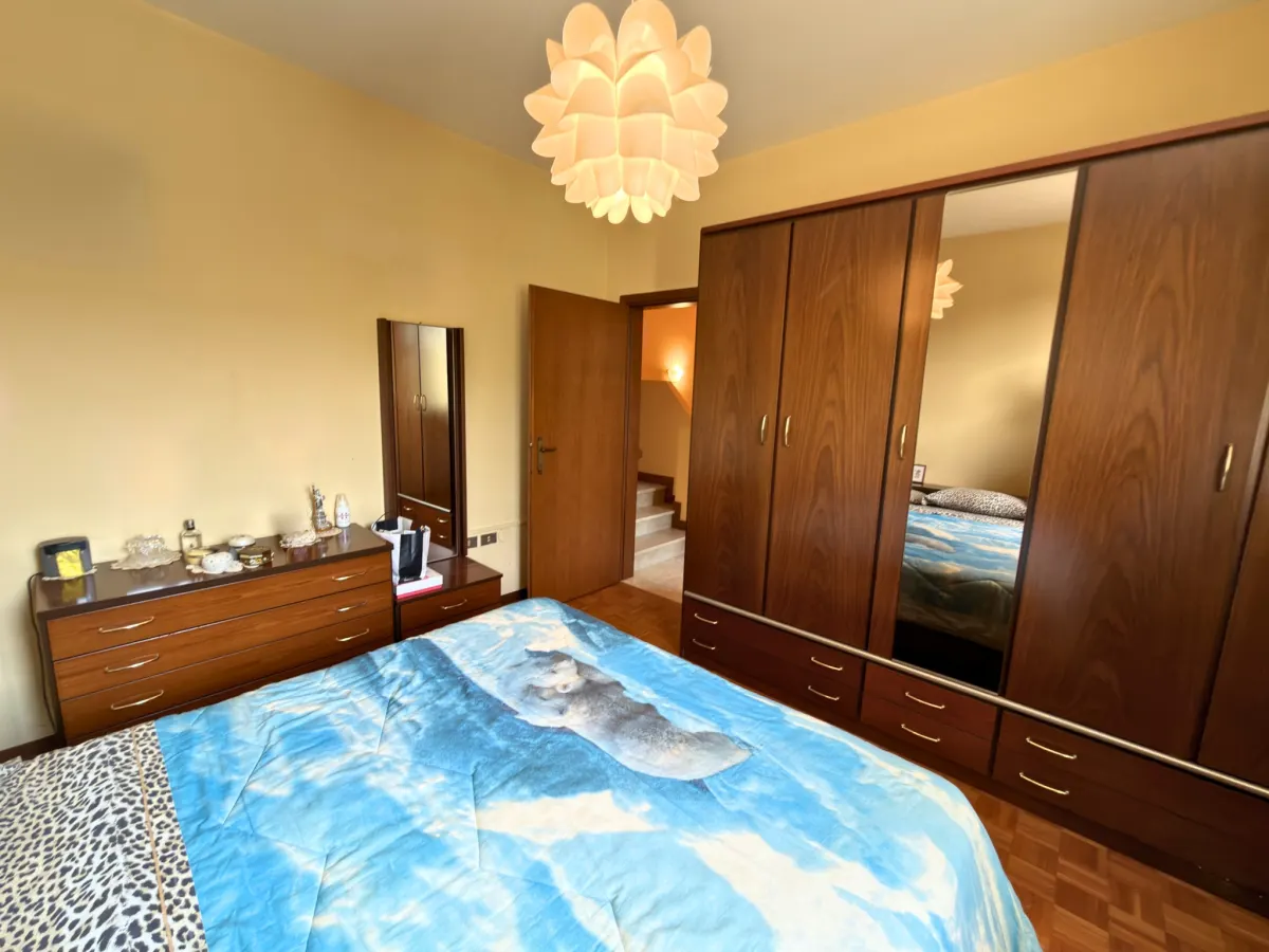 VILLA A SCHIERA CON 3 CAMERE DA LETTO · foto 39