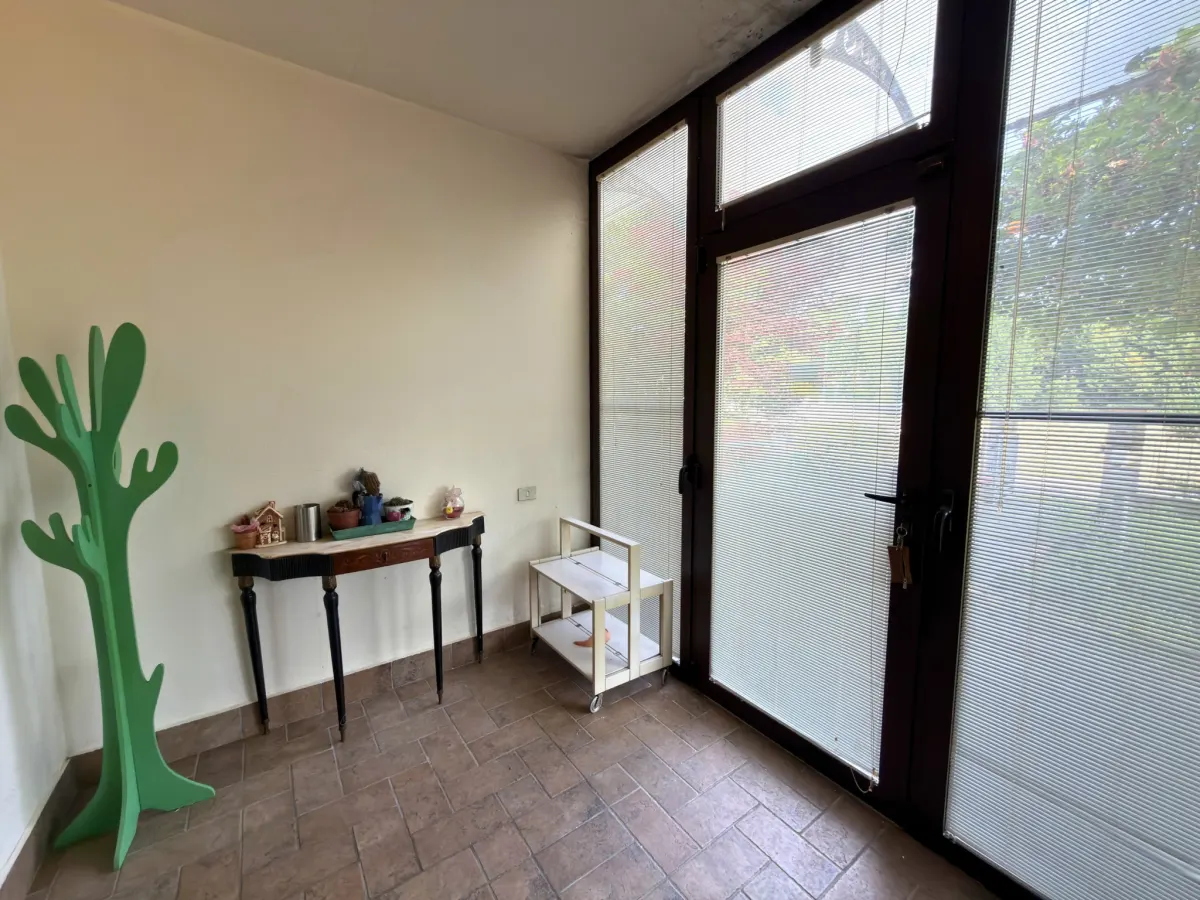 VILLA A SCHIERA CON 3 CAMERE DA LETTO · foto 8