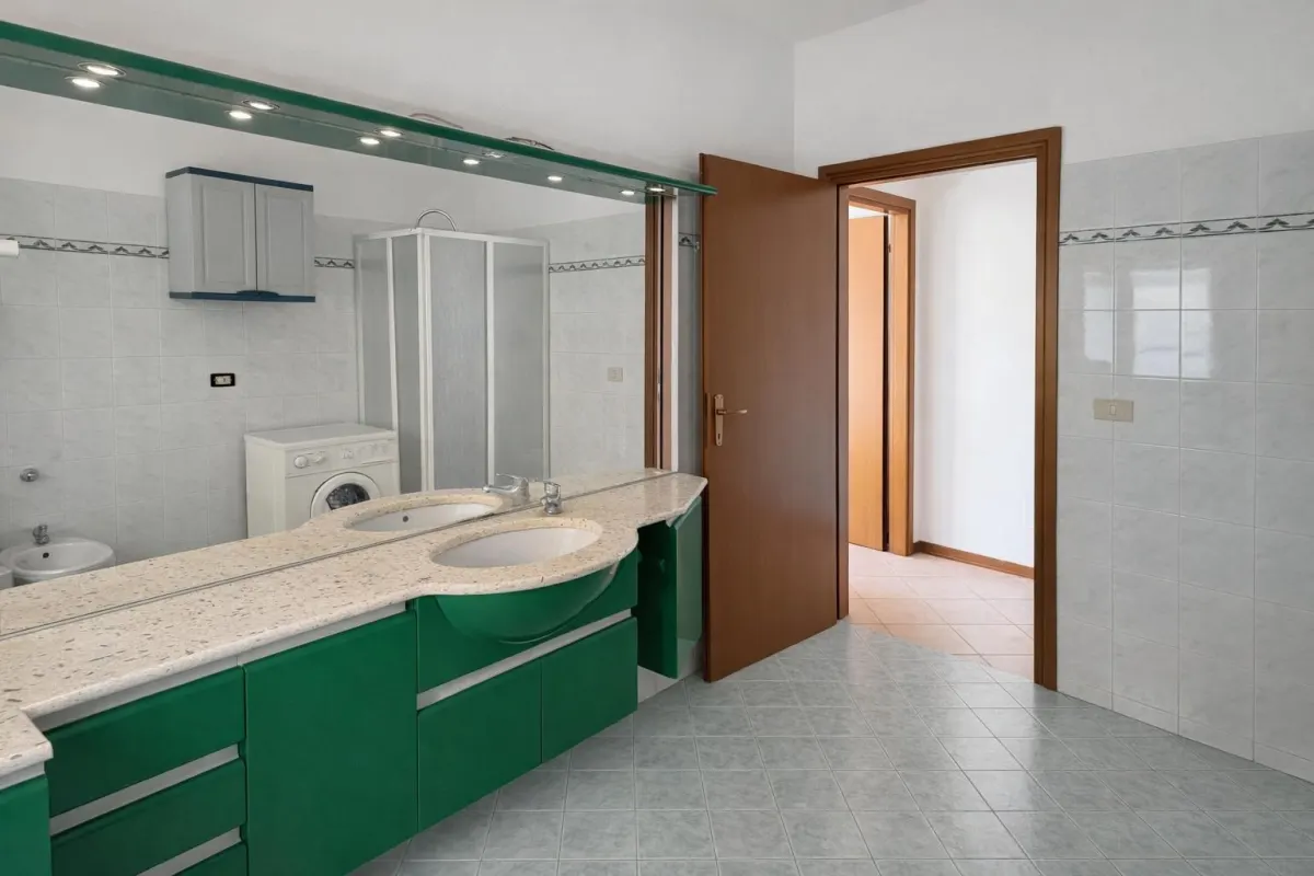 APPARTAMENTO AL PIANO TERRA CON GIARDINO PRIVATO E GARAGE · foto 20