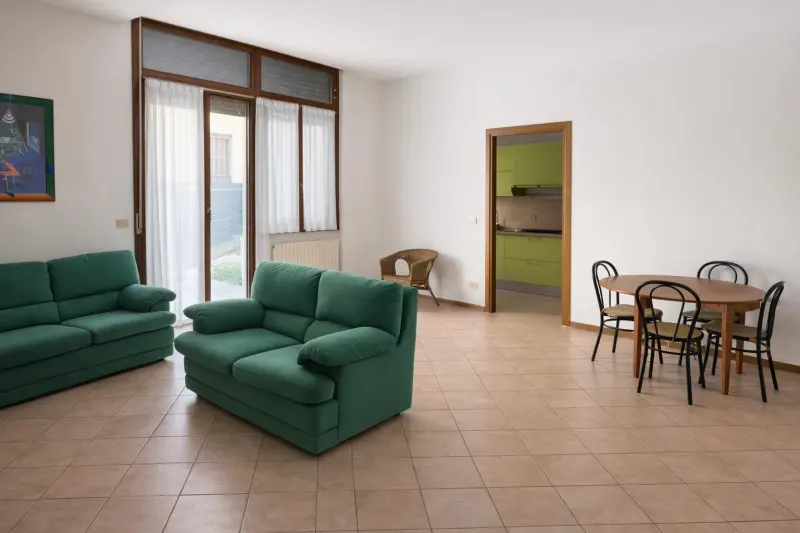 APPARTAMENTO AL PIANO TERRA CON GIARDINO PRIVATO E GARAGE · foto 3