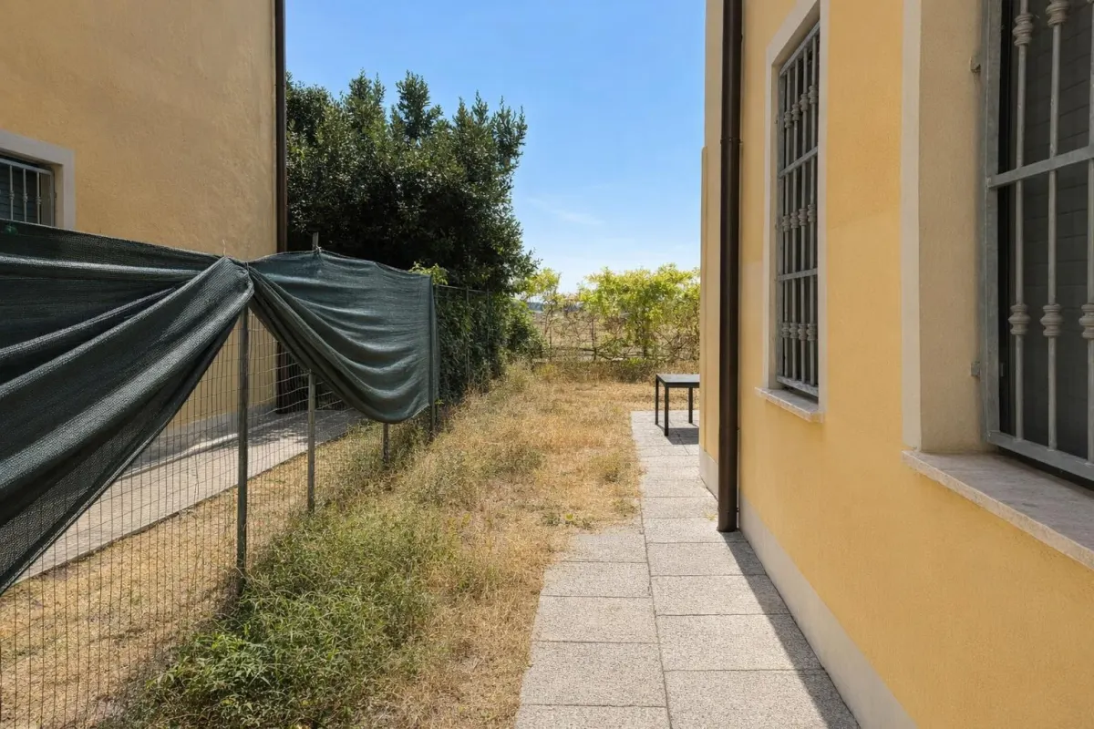 APPARTAMENTO AL PIANO TERRA CON GIARDINO PRIVATO E GARAGE · foto 21