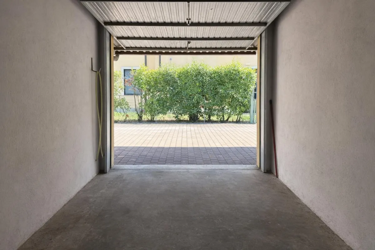 APPARTAMENTO AL PIANO TERRA CON GIARDINO PRIVATO E GARAGE · foto 30