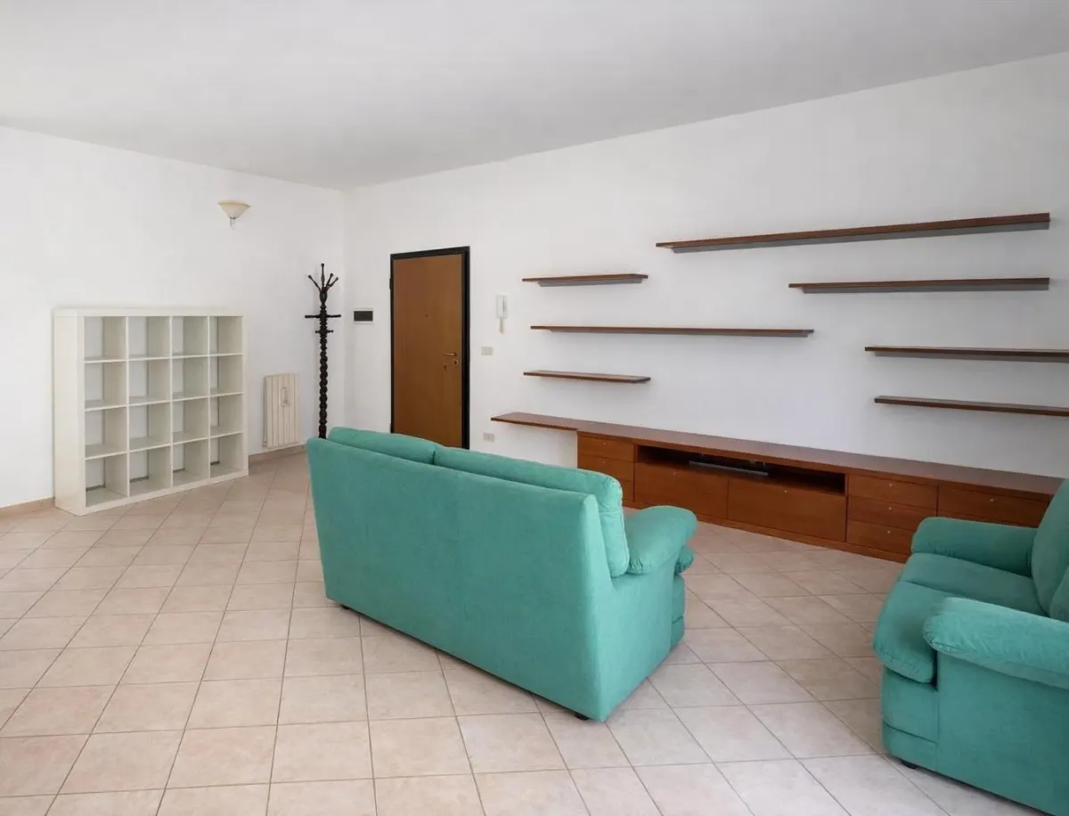 APPARTAMENTO AL PIANO TERRA CON GIARDINO PRIVATO E GARAGE · foto 6