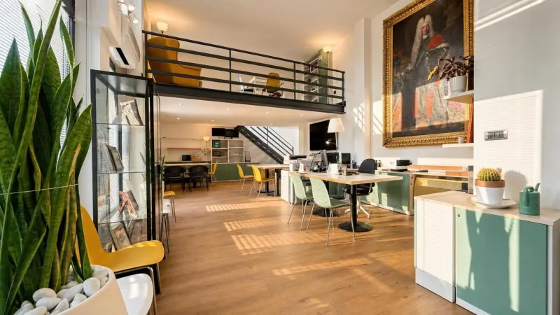 Cento – Ufficio completamente ristrutturato nel cuore della Galleria Maestri del Lavoro · foto 4