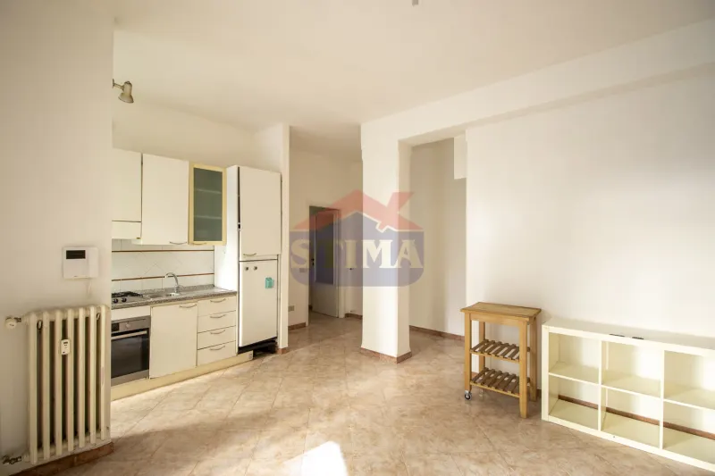 TRILOCALE - OTTIMAMENTE COLLEGATO - a Roma