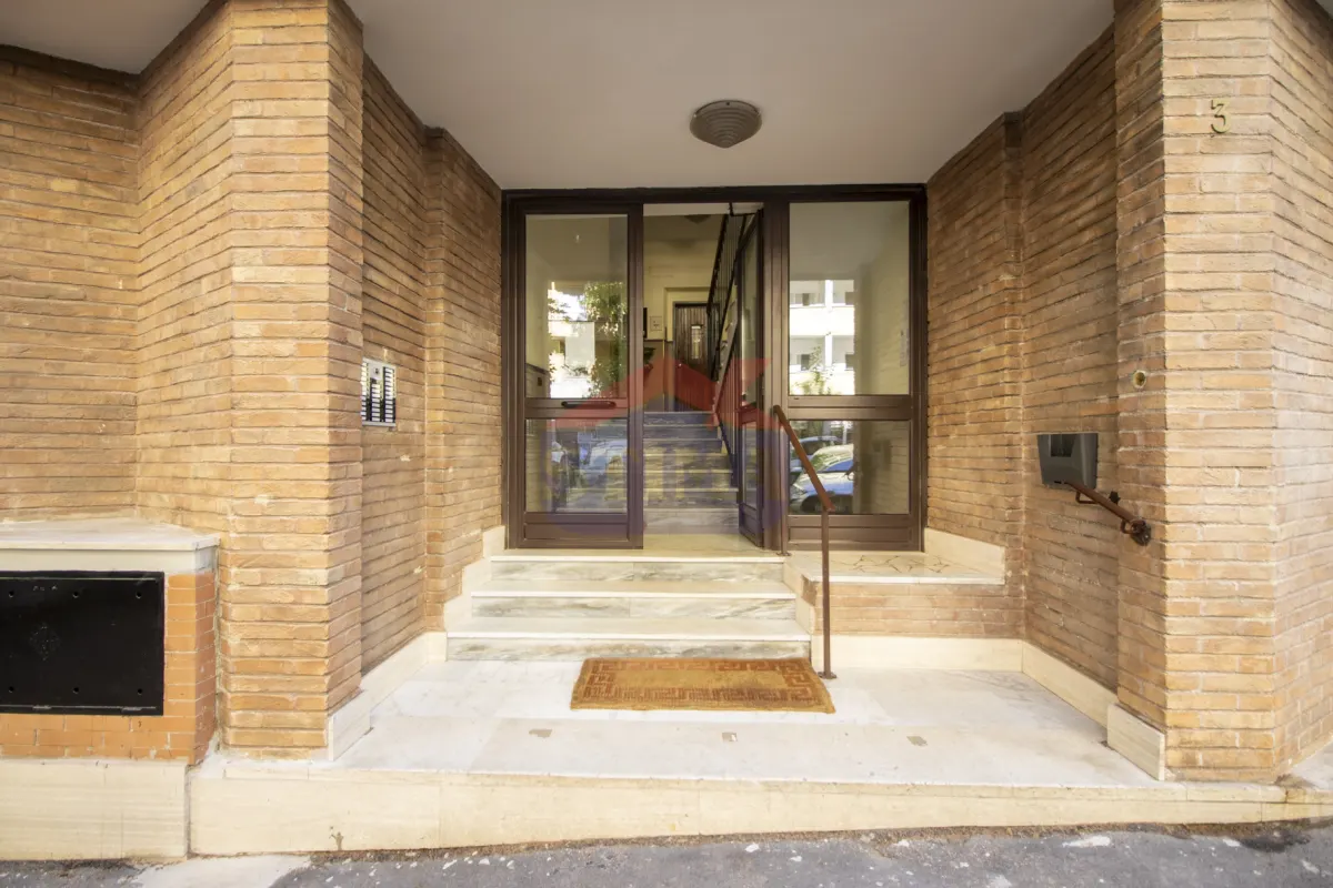 TRILOCALE - OTTIMAMENTE COLLEGATO - · foto 19