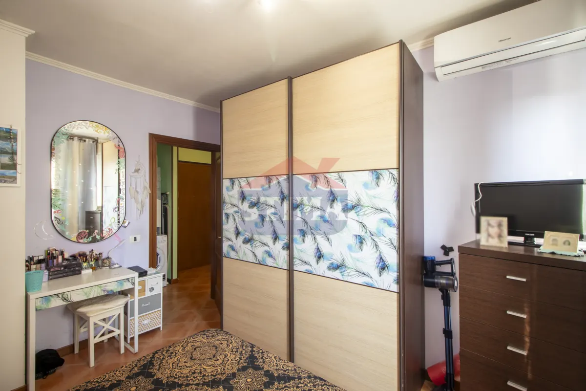 PONTE DI NONA - BILOCALE CON TERRAZZO - · foto 12