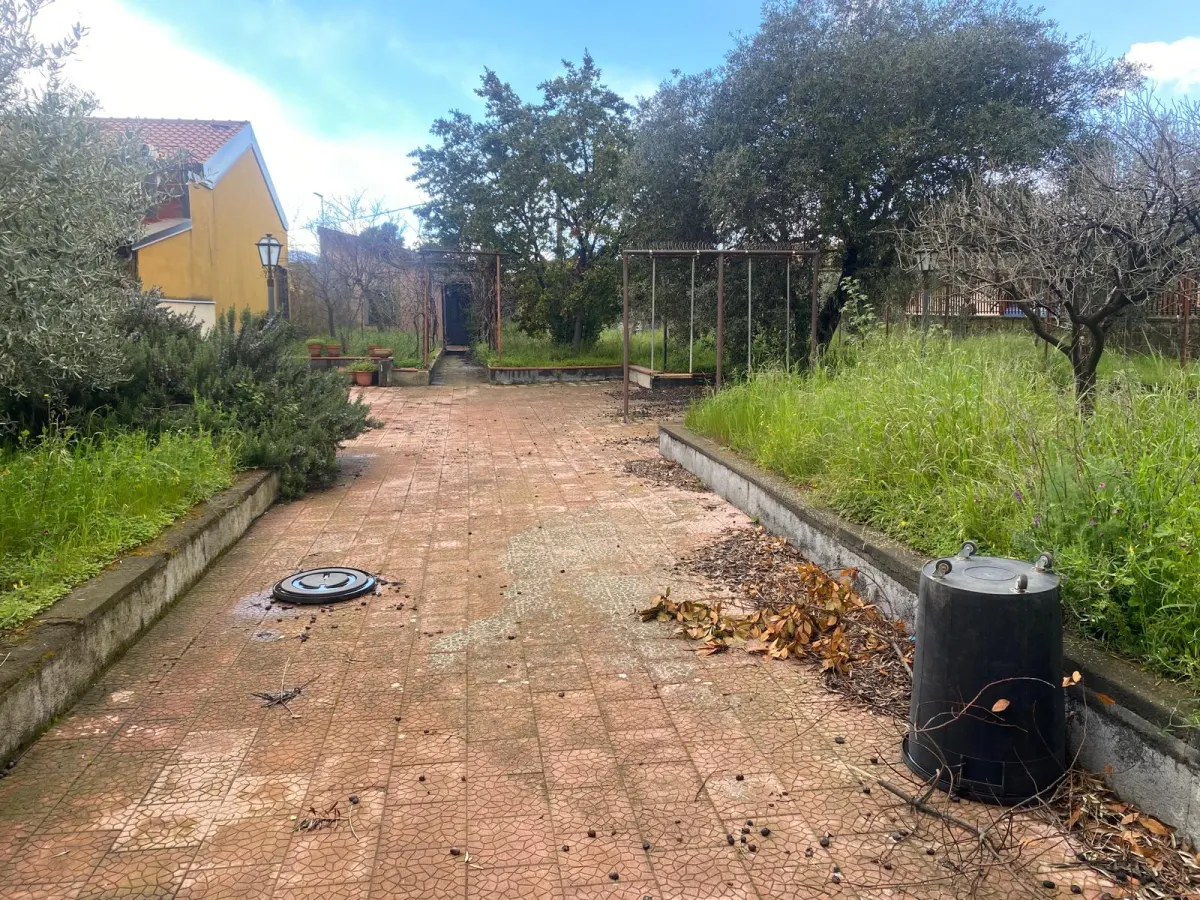 Terreno con deposito Mascalucia · foto 22