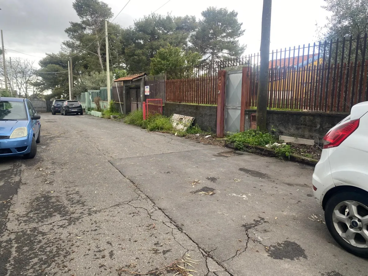 Terreno con deposito Mascalucia · foto 29