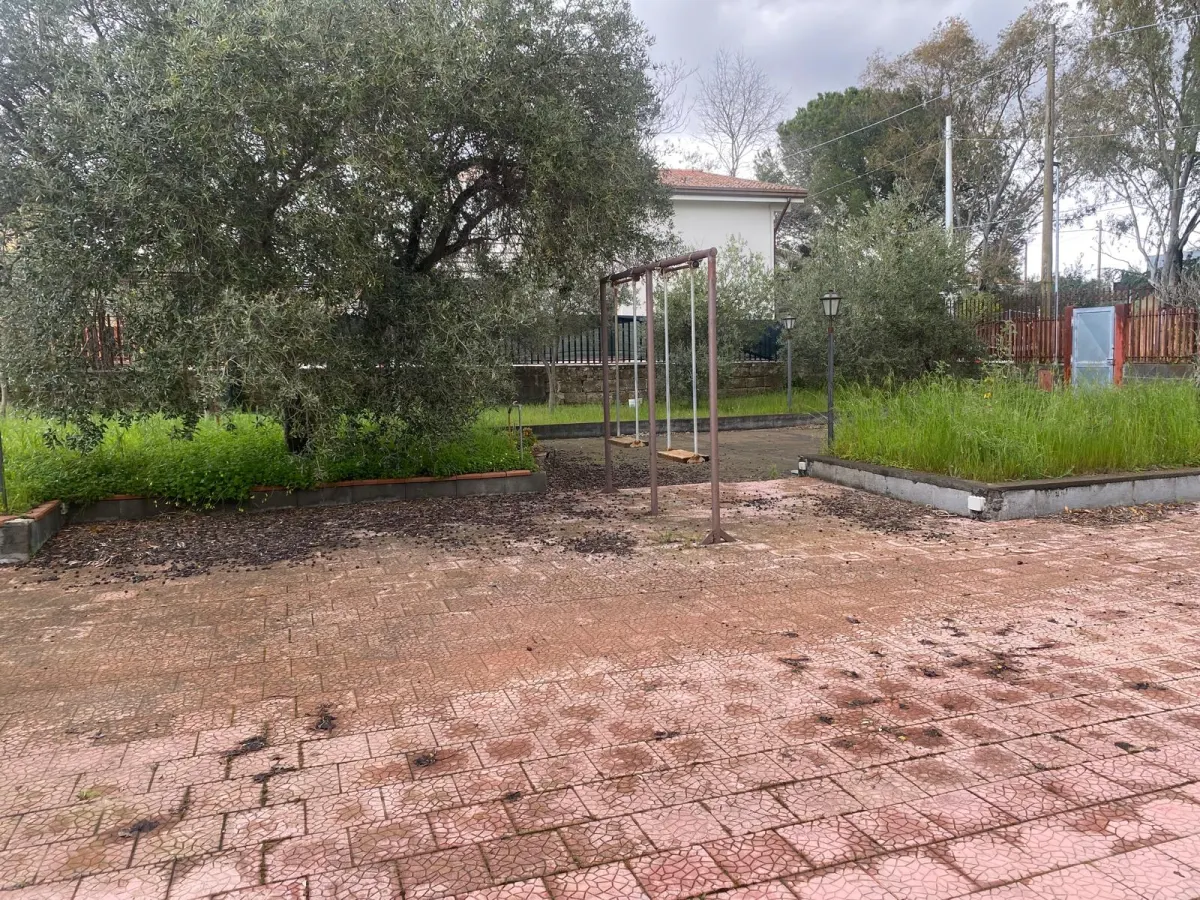 Terreno con deposito Mascalucia · foto 30
