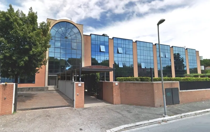 Ufficio in affitto Via di Grotta Perfetta a Roma