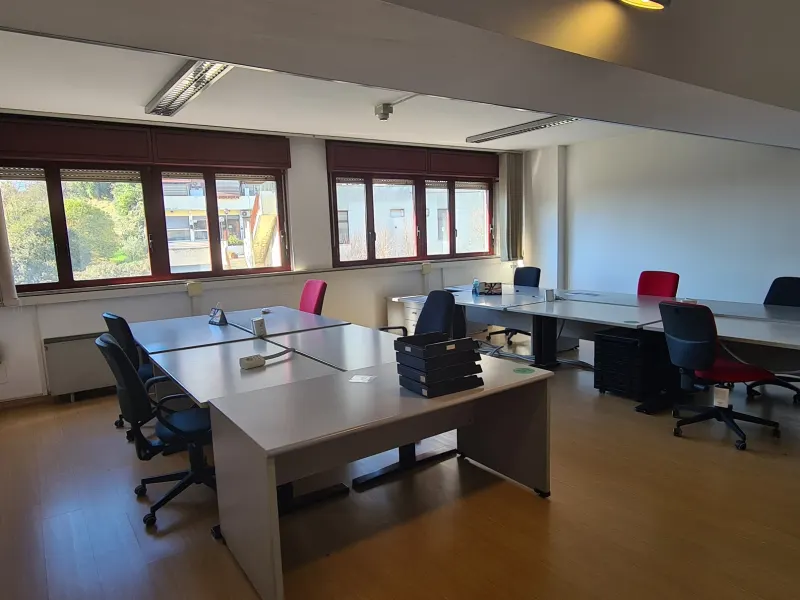 Affitto ufficio Via Monte Urano · foto 2