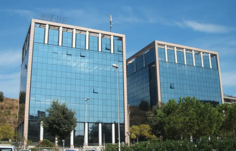 Viale Città d'Europa mq. 450 a Roma