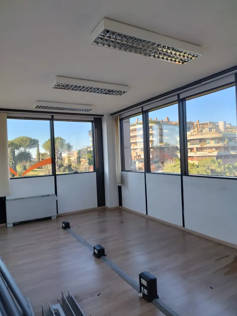 Viale Città d'Europa mq. 420 a Roma