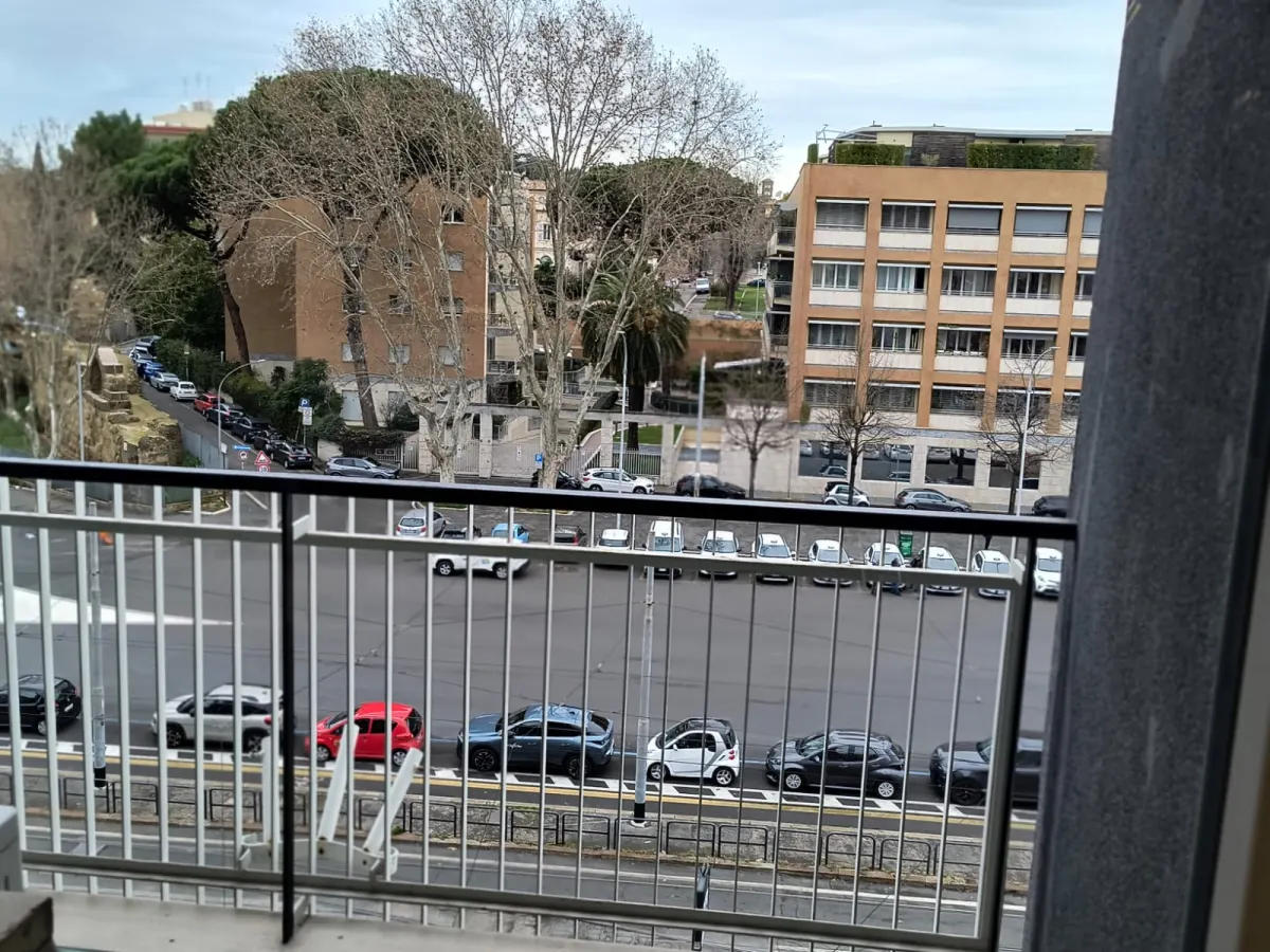 Ufficio in affitto in Piazza Albania · foto 8