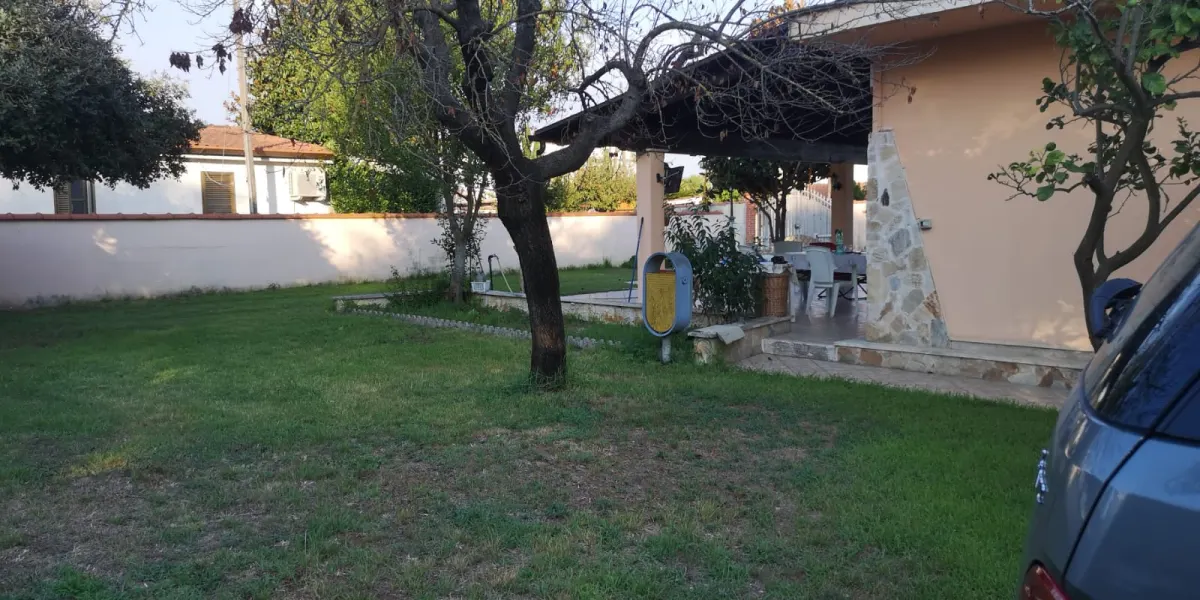 casa indipendente con piscina · foto 12