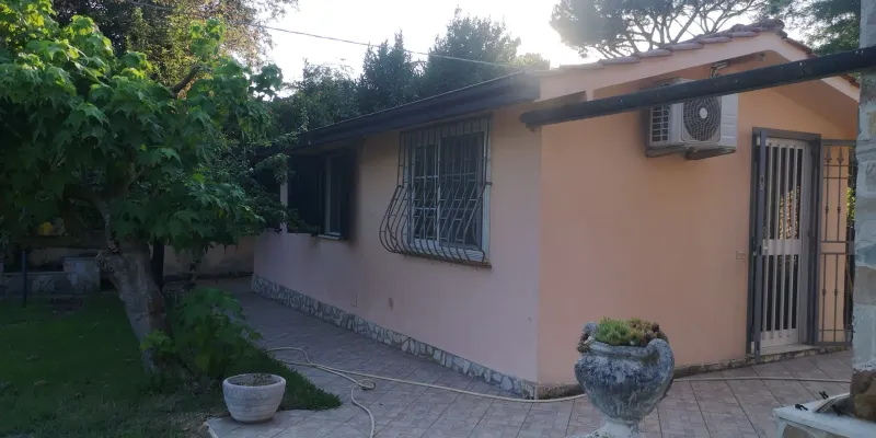 casa indipendente con piscina · foto 4