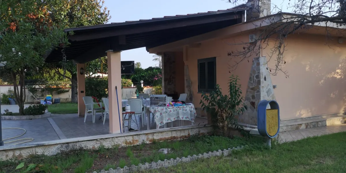 casa indipendente con piscina · foto 9