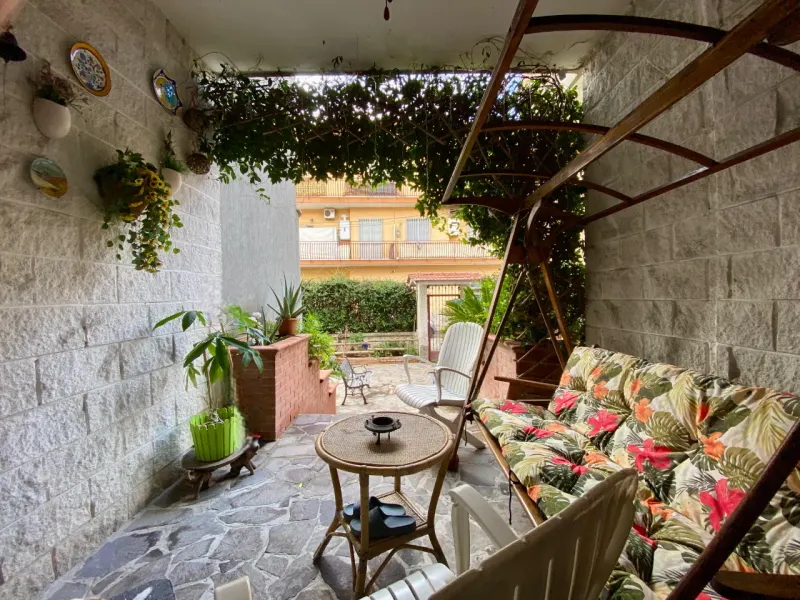 VILLA BIFAMILIARE A CASAVATORE · foto 2