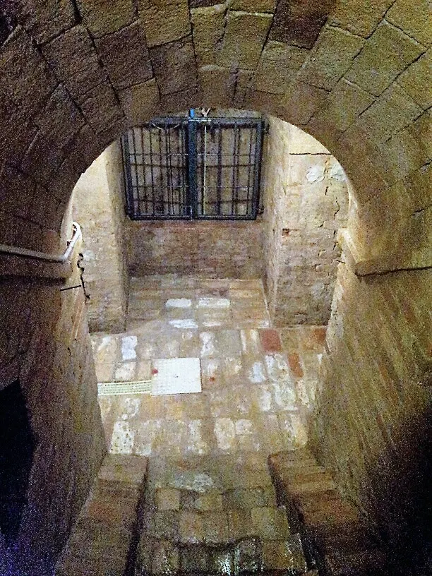 Palazzo Storico ristrutturato con finiture di pregio · foto 3