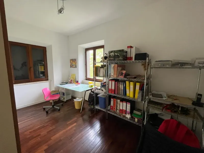 Appartamento ampia metratura completamente ristrutturato in casale marchigiano bifamigliare, immerso nel verde e a due passi da Civitanova Marche · foto 4
