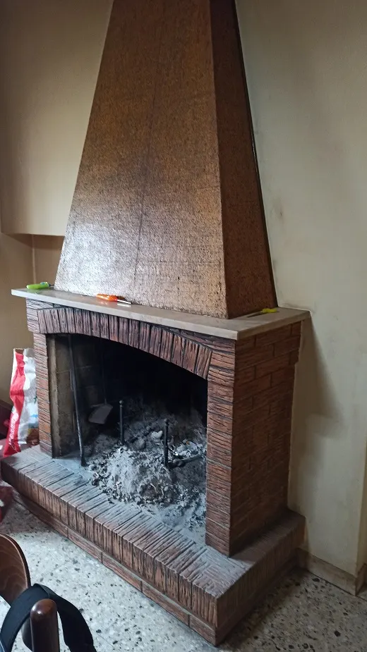 casale con ampia corte e accessori · foto 6