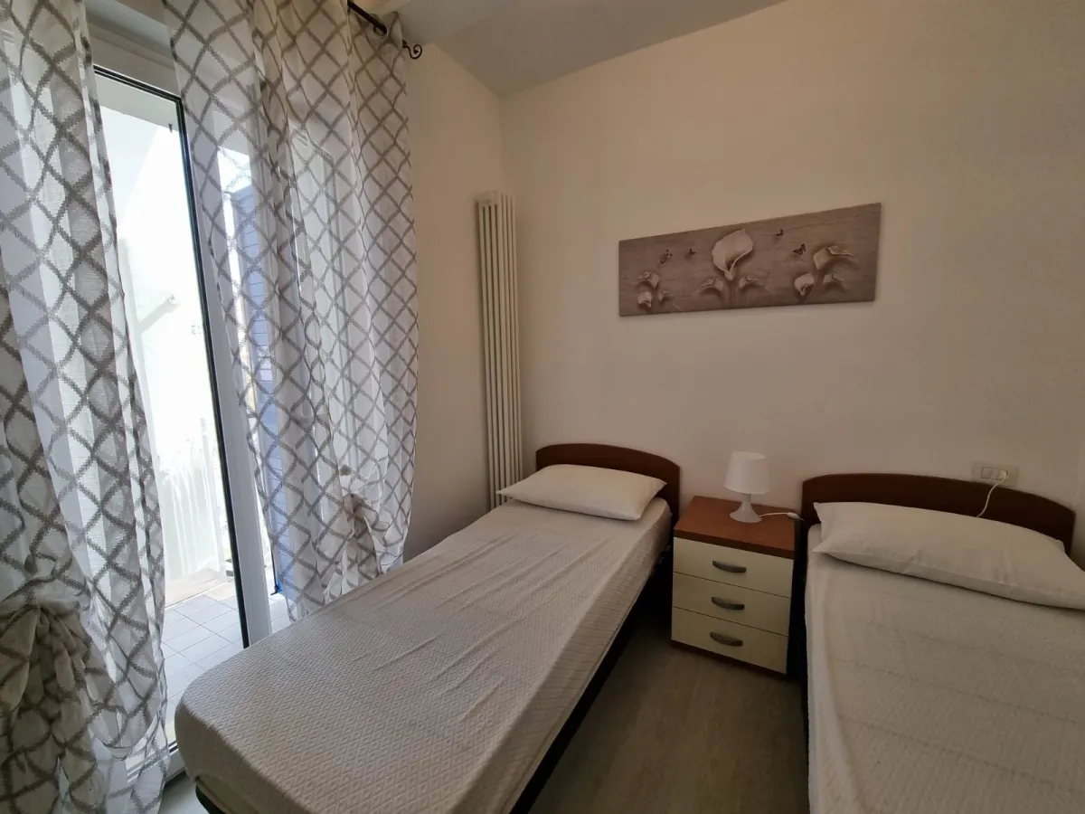 Appartamento al Mare, Nuovo e Arredato 55 Mq: Sala/Cucina,1Camera Doppia, disimpegno 1Cameretta, Bagno Finestrato. Con Posto Auto sulla Corte recintata pavimentata. · foto 7