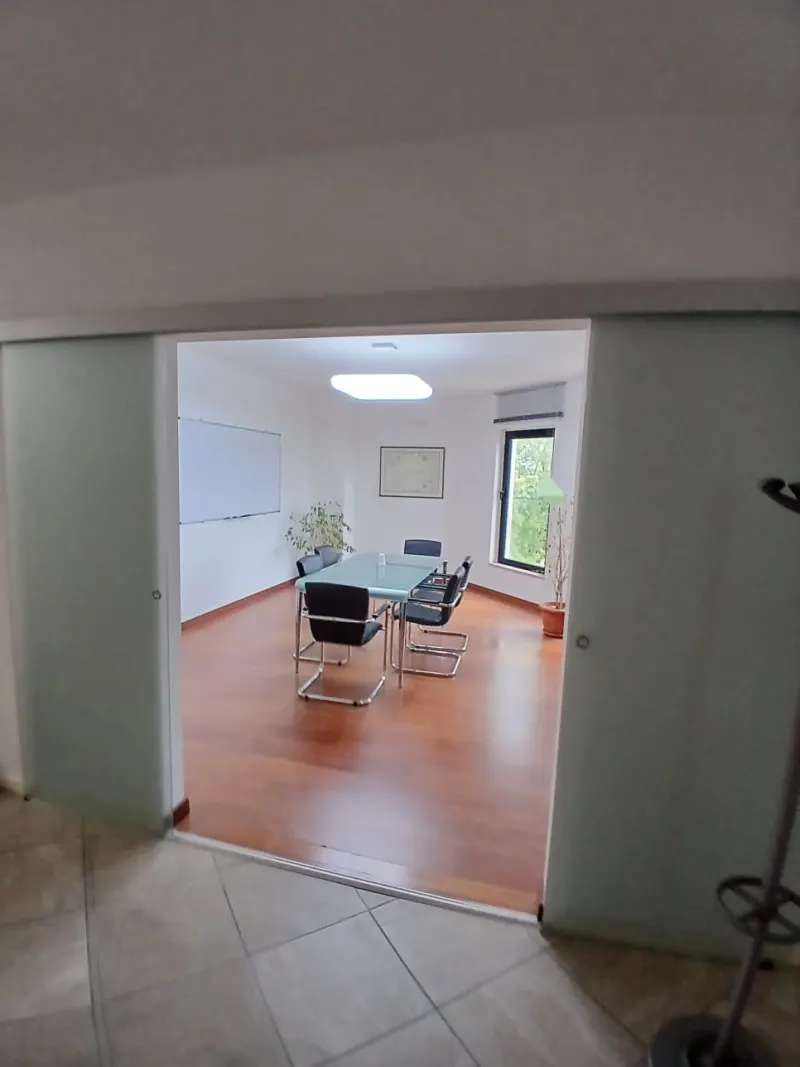 Ufficio con doppio ingresso · foto 4