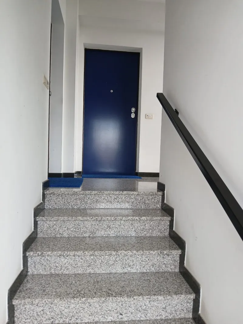 Ufficio con doppio ingresso · foto 5