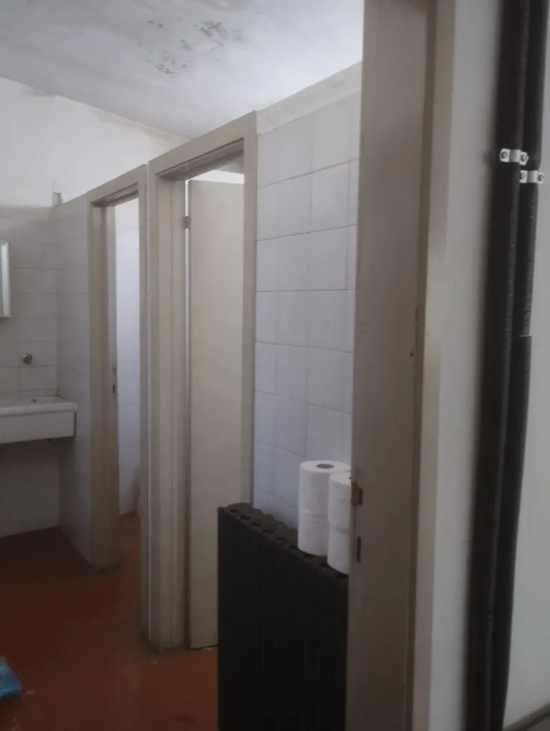 P.S.E. Affitto Locale di 430 Mq con Uffici, Bagno e Magazzino e Spazio Esterno. Valuta anche  VENDITA · foto 2