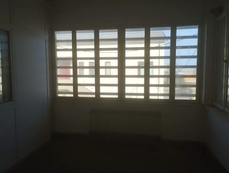 P.S.E. Affitto Locale di 430 Mq con Uffici, Bagno e Magazzino e Spazio Esterno. Valuta anche  VENDITA · foto 3