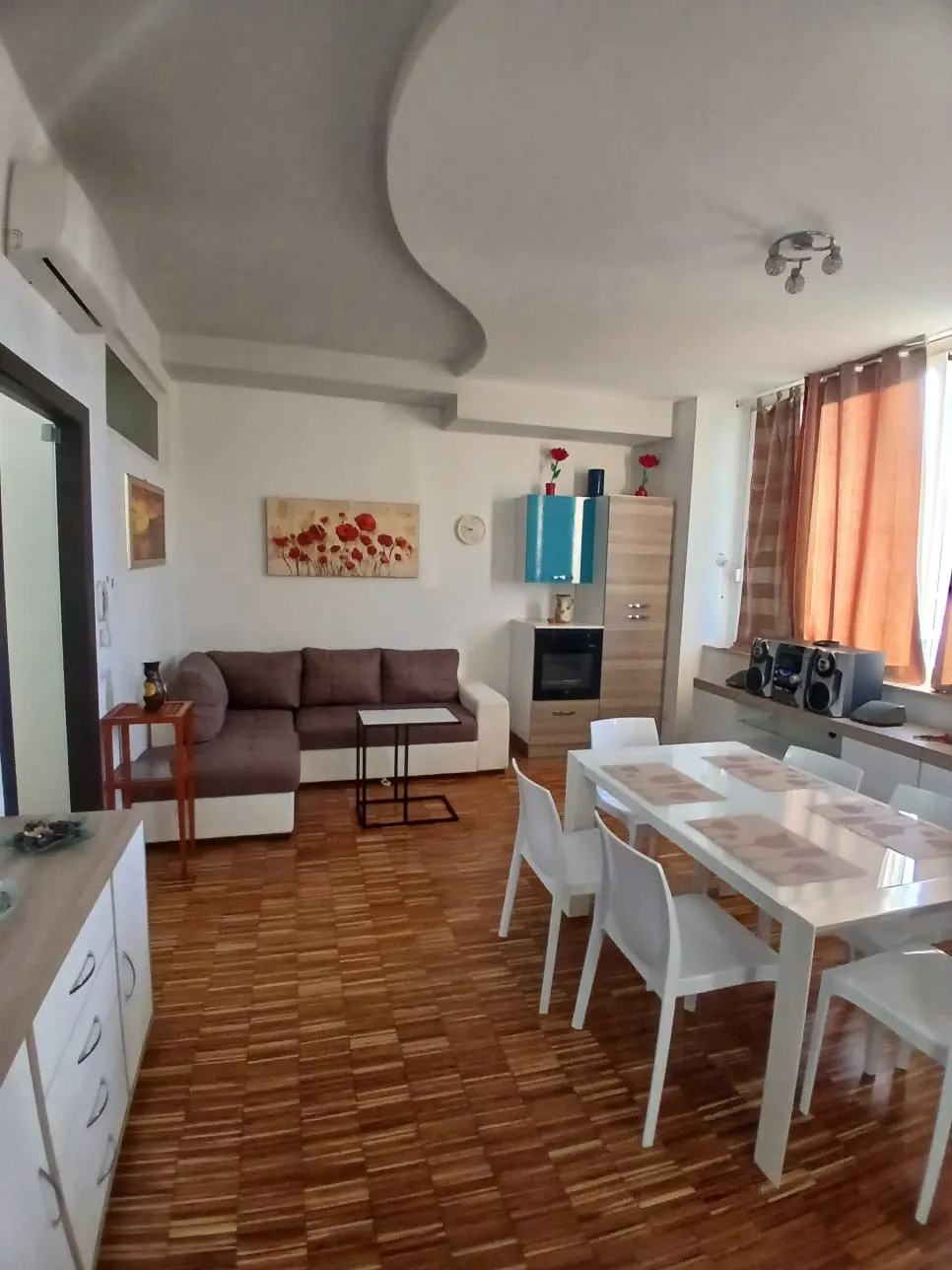 Appartamento con ingresso indipendente · foto 6