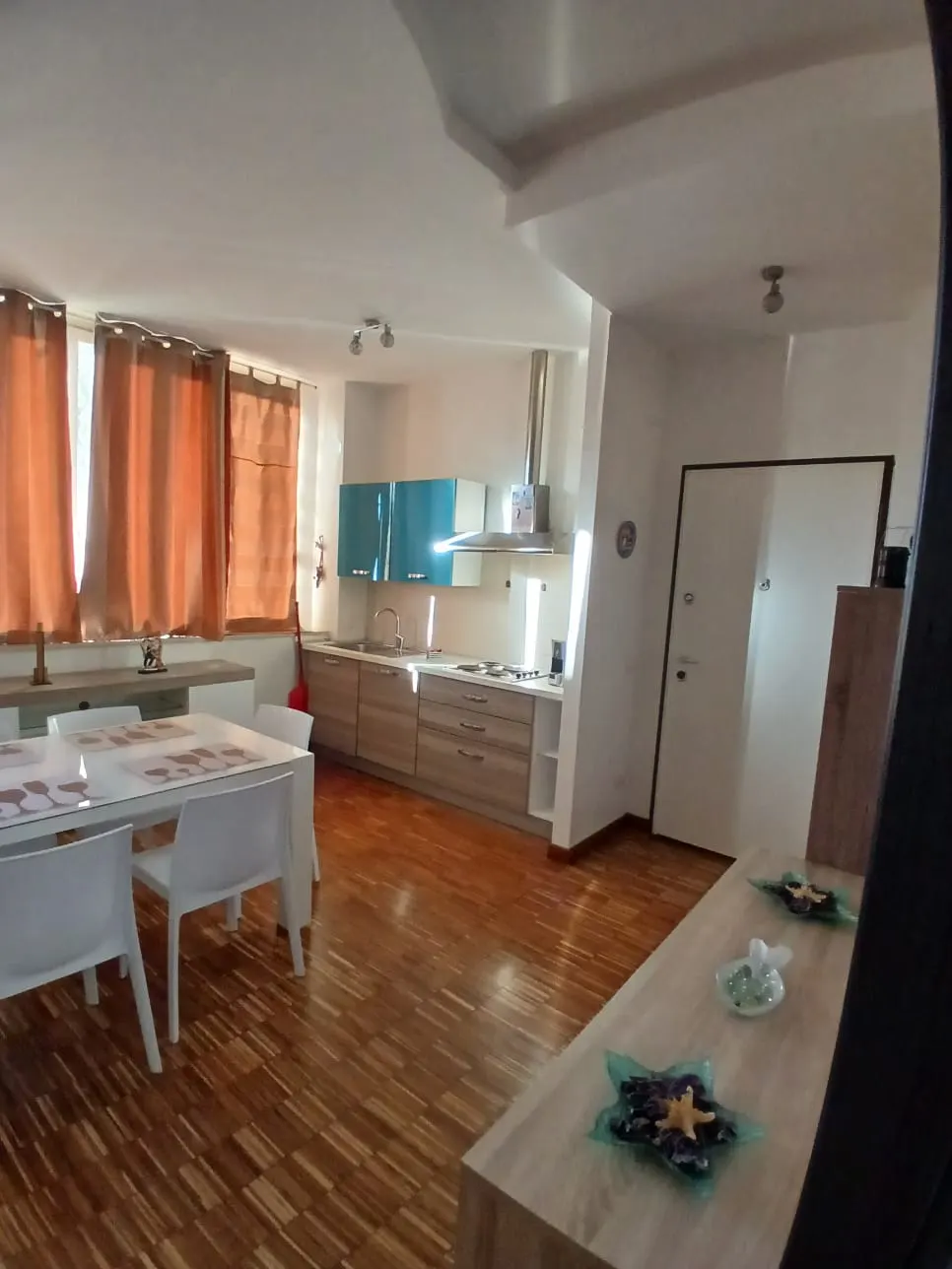 Appartamento con ingresso indipendente · foto 7
