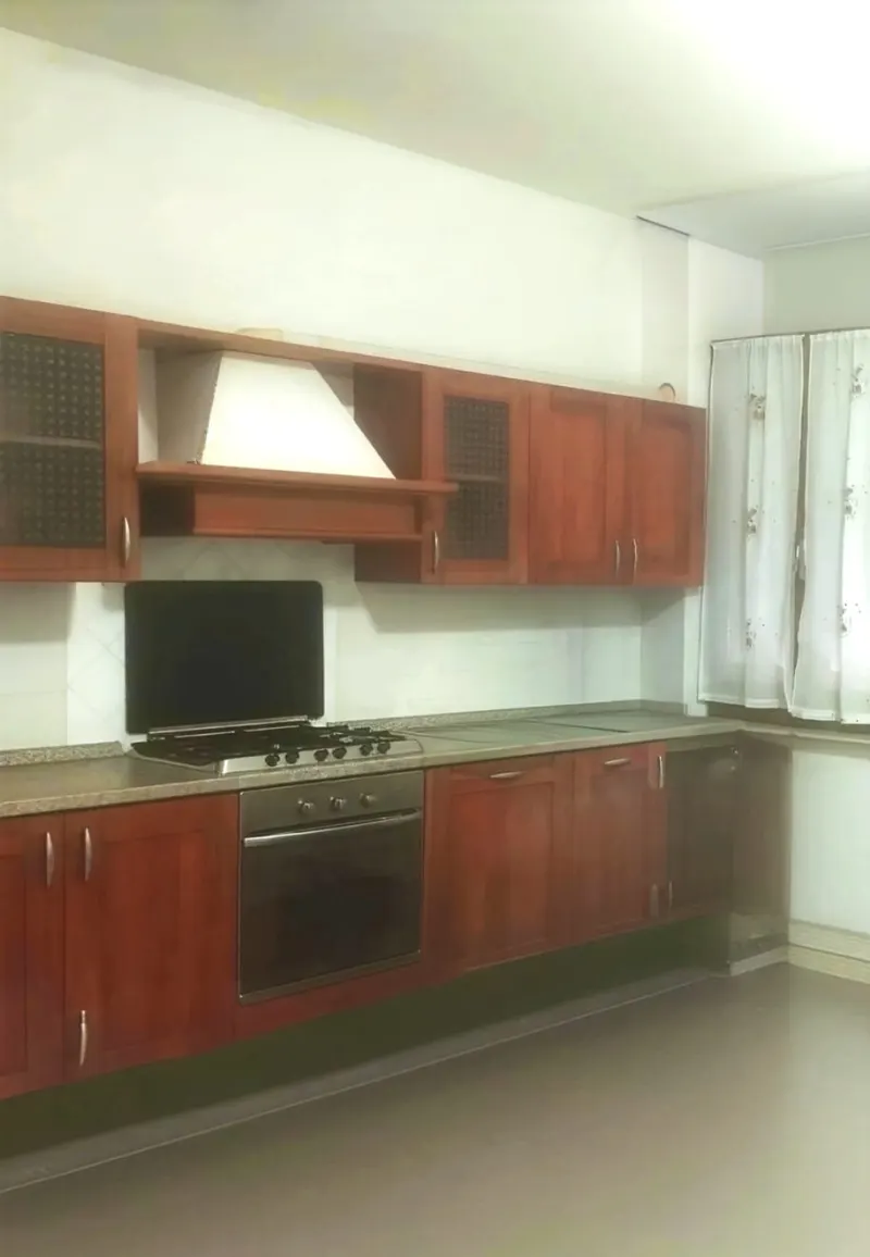 Appartamento di 60 Mq 2°P composto da Ingresso, Soggiorno, Cucina, 2 Camere matrimoniali e Bagno Nuovo. Completa di Soffitta 14 Mq. possibilità di Acquisto.  Info in Agenzia. · foto 2