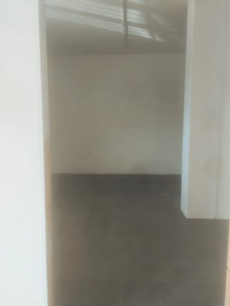 C2 Deposito, Magazzino Mq.170 suddiviso in 2 locali che puo' fungere da Ufficio con C. Destinaz uso,, con corte  davanti. Cancello automatico.Ristrutturato e tinteggiato, Bagno Nuovo, Prezzo su richiesta. Agenzia Rif. Mc5A-44681 · foto 5