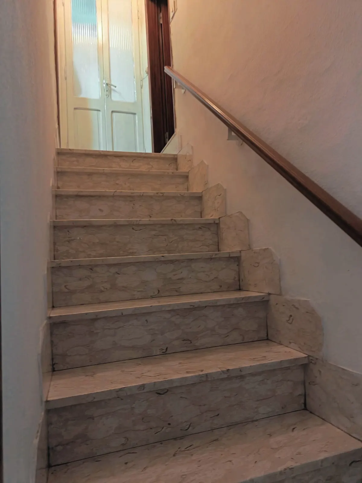 Casa semi-indipendente di 100mq Cielo Terra, su più livelli con 250 mq Corte/Giardino, P. Auto. Garage circa 25 mq Recintata. · foto 7