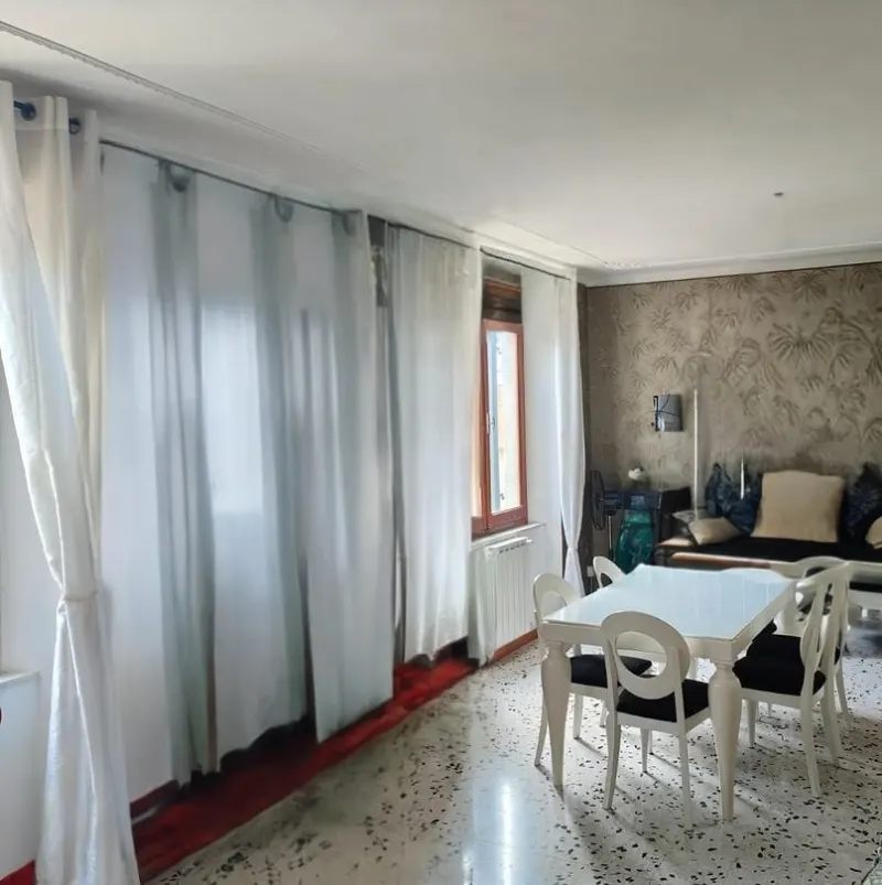 Appartamento 2°P 120Mq, 2 balconi da 10 Mq ognuno, Soggiorno;Cucina,3 Camere M.,2bagni. a Montegranaro
