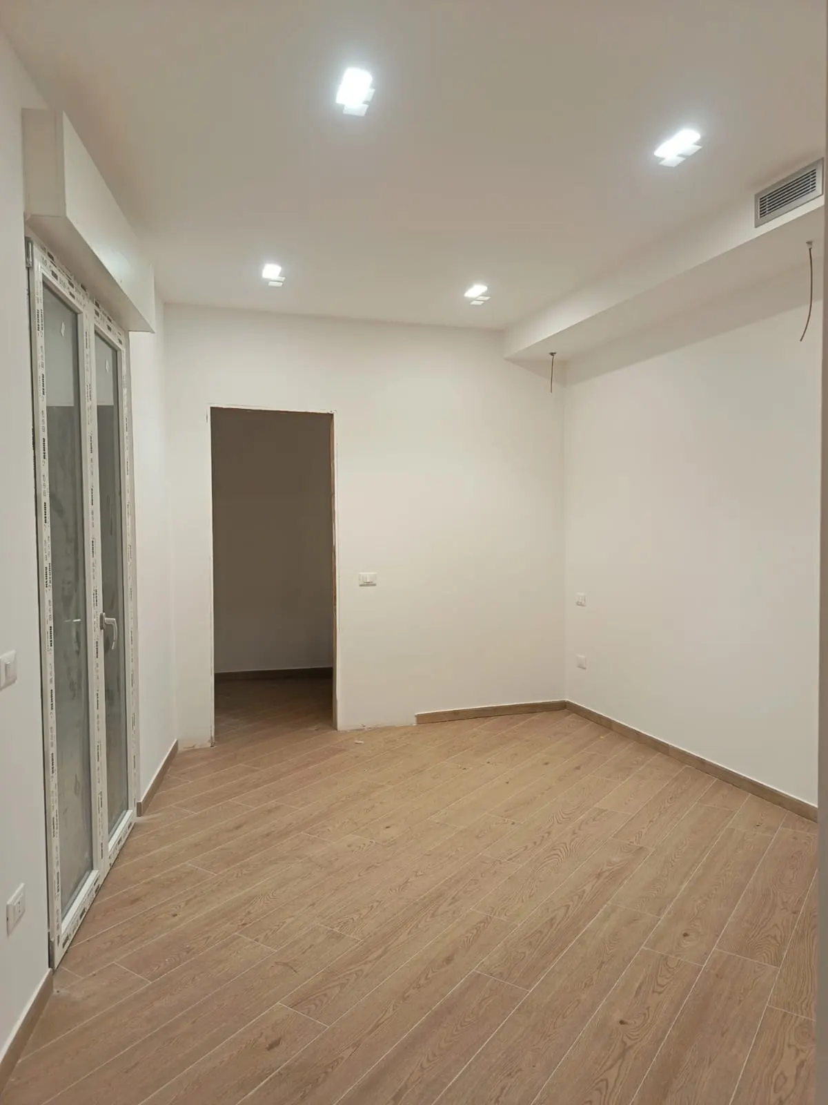 NUOVO! Appartamento Z. Centrale Mq110 con balcone  1°P con Ascensore Classe A4. Ottime Rifiniture . · foto 9