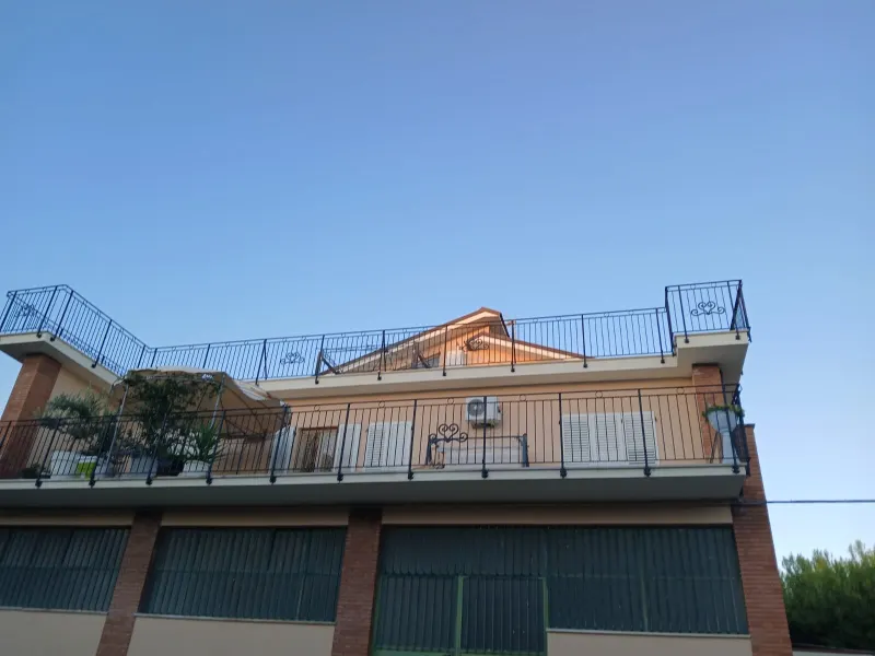Appartamento di 160 mq con terrazza e garage di140 mq · foto 2