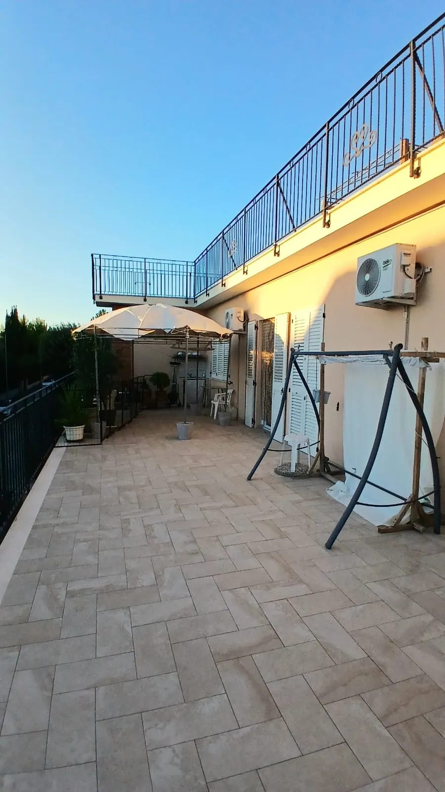 Appartamento di 160 mq con terrazza e garage di140 mq · foto 8