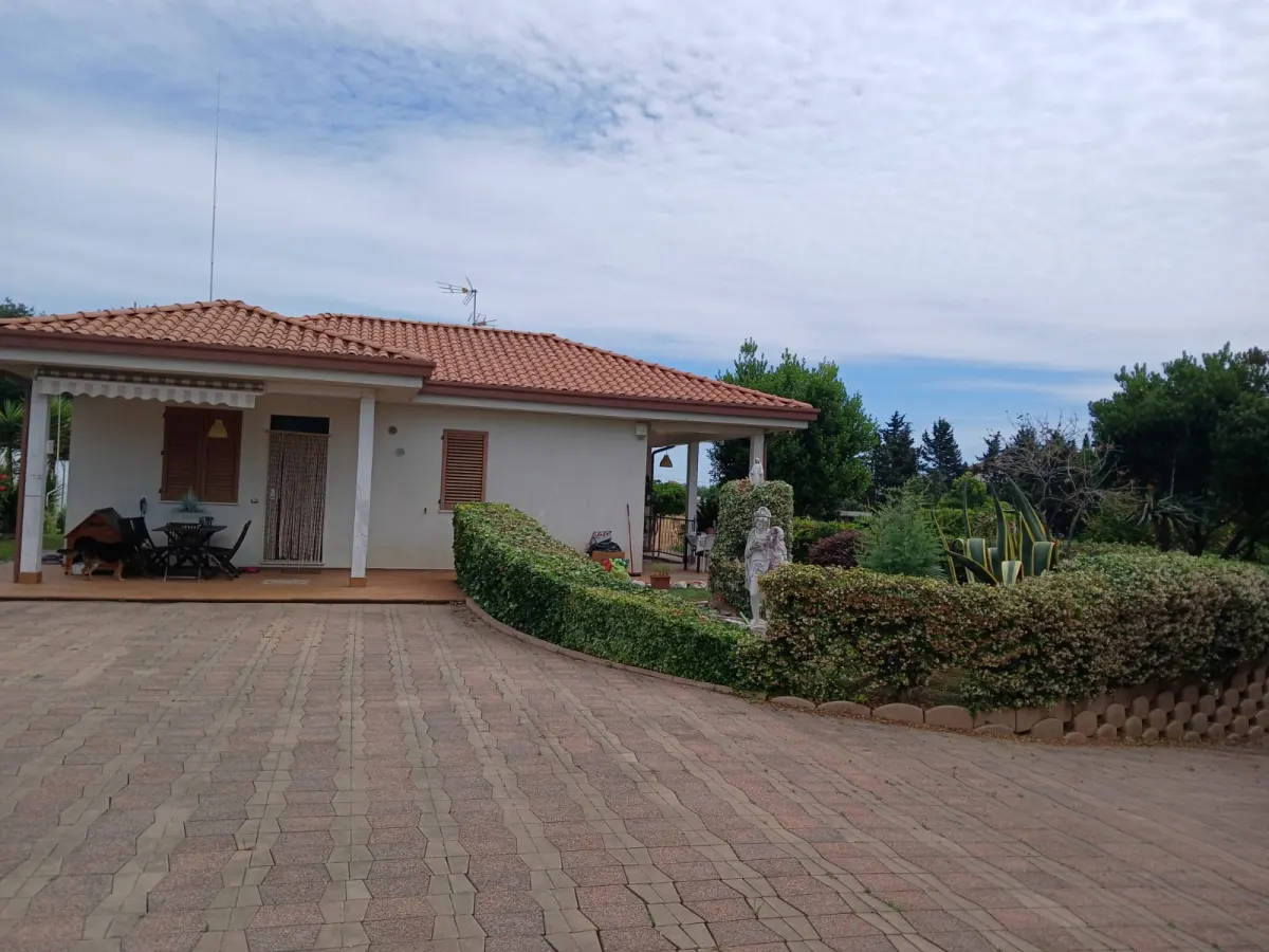 Casa Singola con giardino · foto 1
