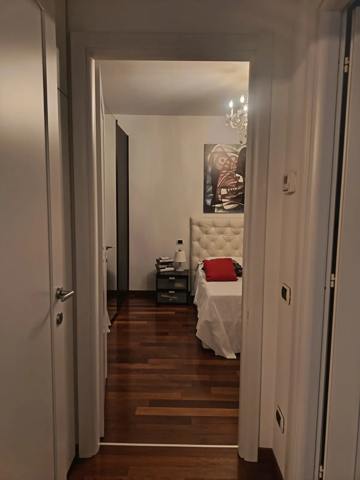 Bilocale completamente arredato con terrazzo affitto fin da subito Luglio-Agosto eventuale Settembre.Info Martina Tel.379/2790714 · foto 11