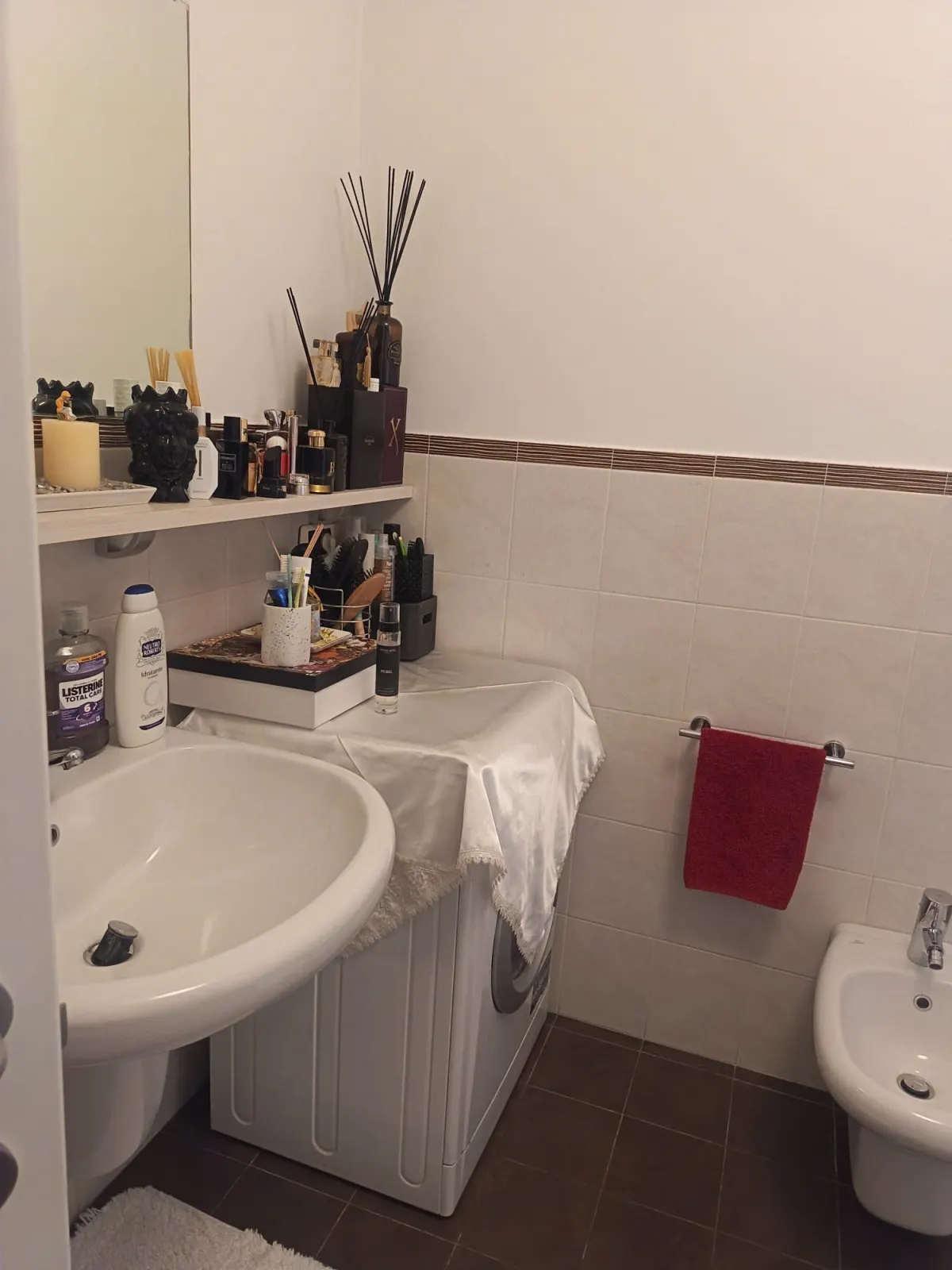 Bilocale completamente arredato con terrazzo affitto fin da subito Luglio-Agosto eventuale Settembre.Info Martina Tel.379/2790714 · foto 9