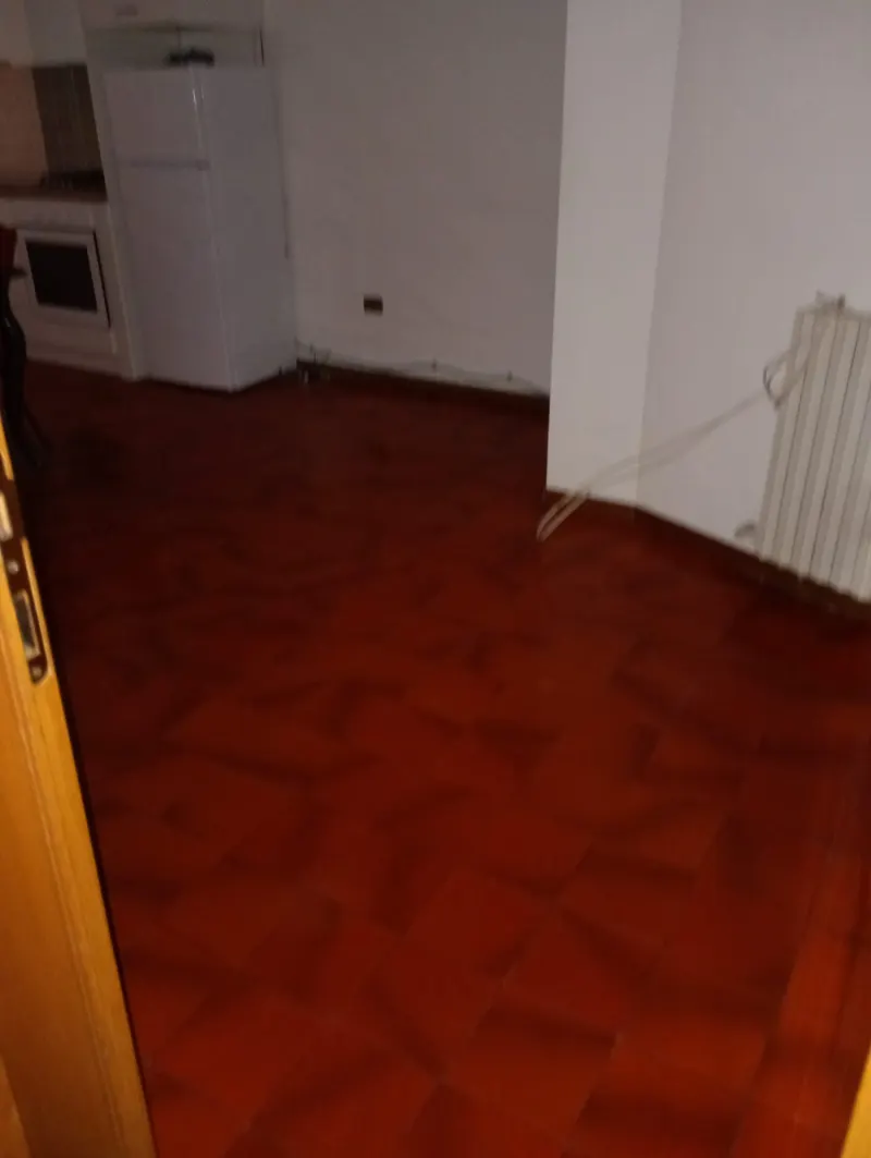 Appartamento in centro, senza condominio · foto 2