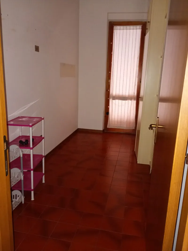 Appartamento in centro, senza condominio · foto 3
